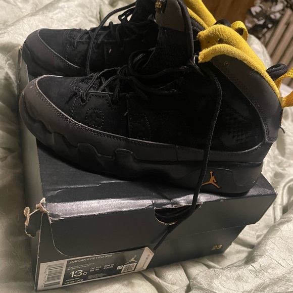 Kids Jordan’s - Picture 5 of 10